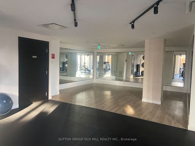 720 - 2300 St Clair Ave W