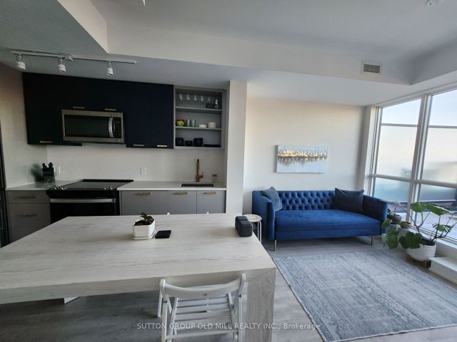 720 - 2300 St Clair Ave W