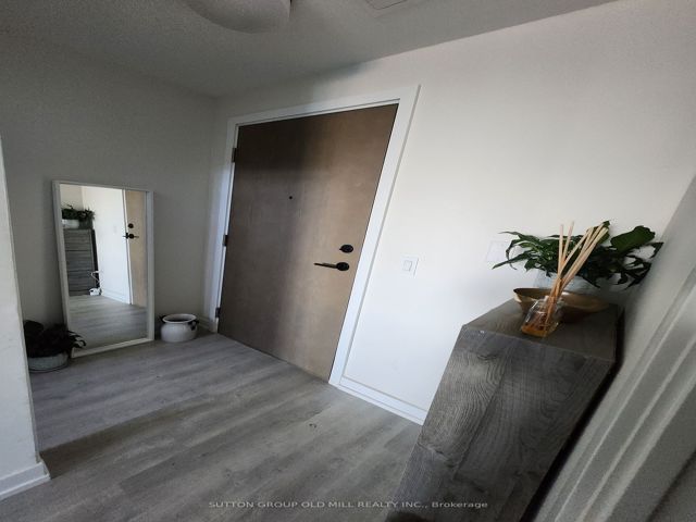 720 - 2300 St Clair Ave W