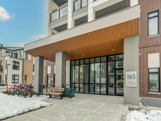 415 - 165 Canon Jackson Dr