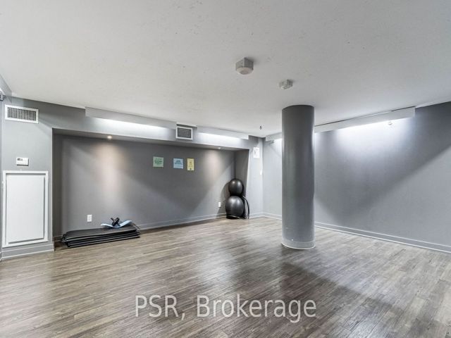 201 - 38 Joe Shuster Way