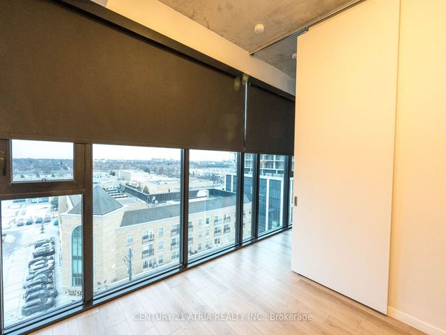 814 - 7 Smith Cres