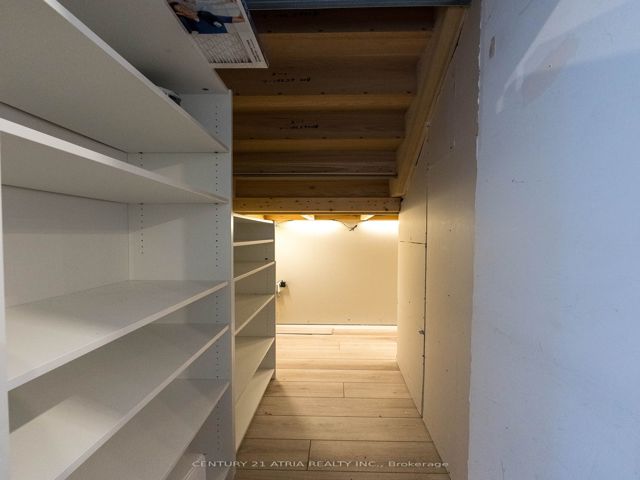 814 - 7 Smith Cres