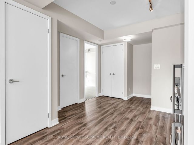 415 - 160 Flemington Rd