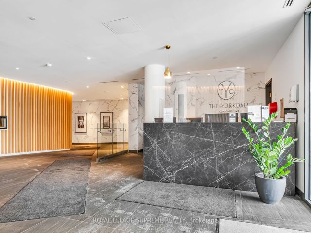 415 - 160 Flemington Rd