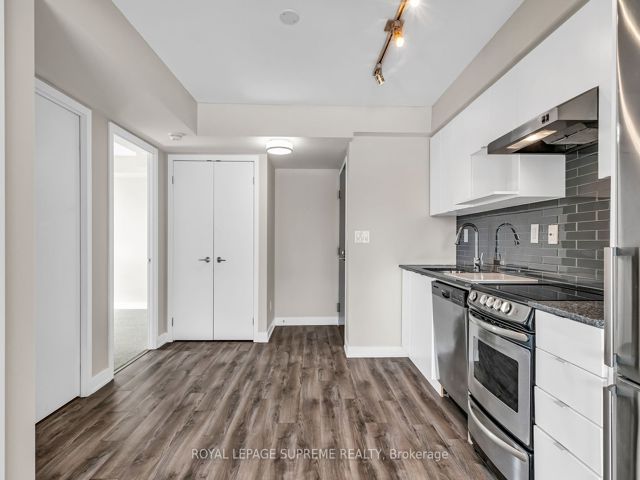 415 - 160 Flemington Rd
