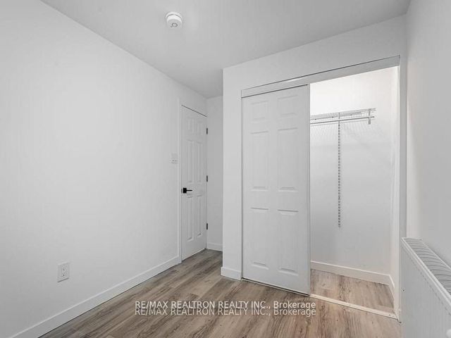 M5 - 2507 Eglinton Ave W