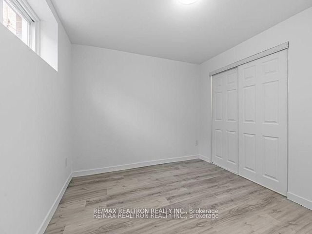 M5 - 2507 Eglinton Ave W