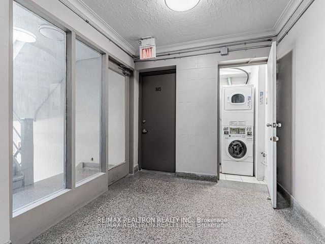 M5 - 2507 Eglinton Ave W
