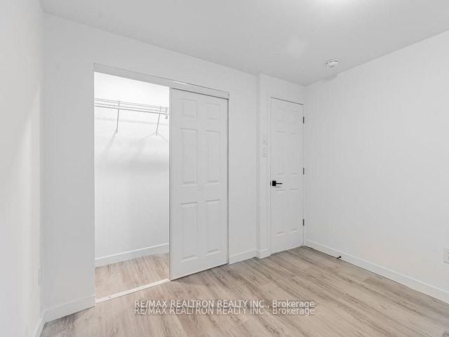 M5 - 2507 Eglinton Ave W