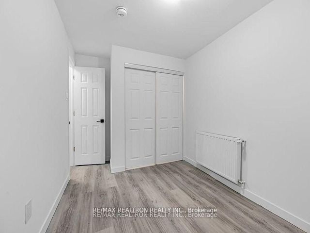 M5 - 2507 Eglinton Ave W