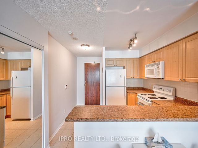 1509 - 7 Michael Power Pl