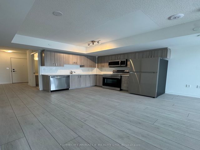 621 - 556 Marlee Ave