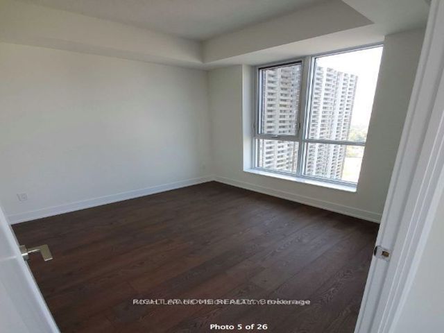 2204 - 7 Mabelle Ave