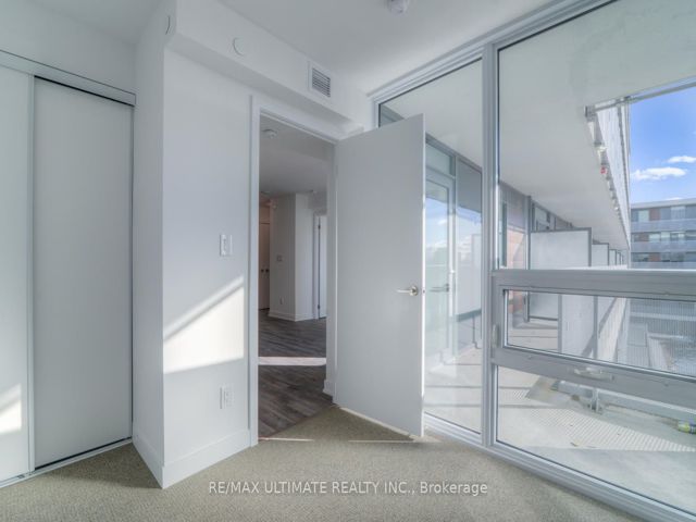 517 - 160 Flemington Rd