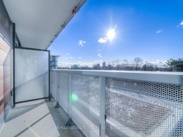517 - 160 Flemington Rd