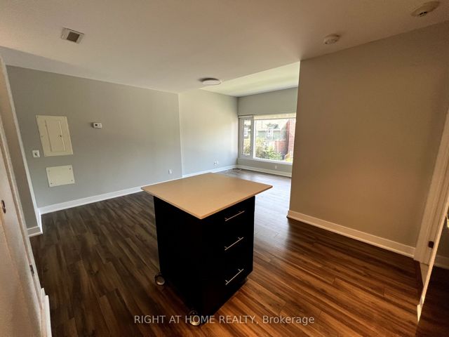 203 - 25 Ritchie Ave