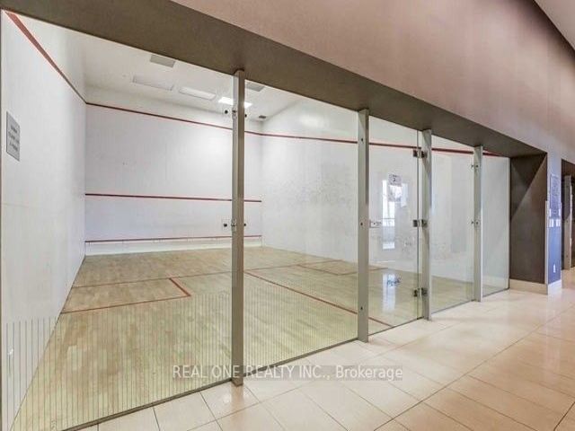 809 - 2220 Lakeshore Blvd