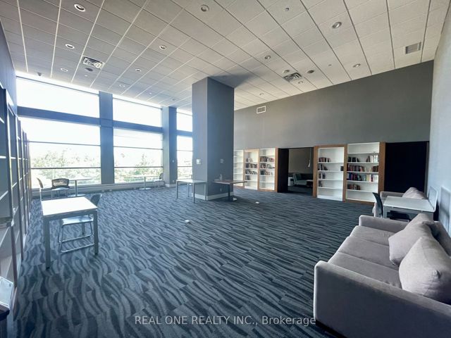 809 - 2220 Lakeshore Blvd