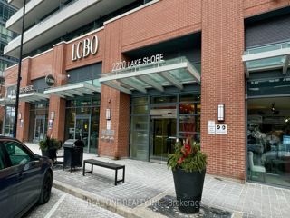 809 - 2220 Lakeshore Blvd
