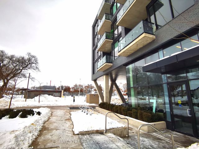 401 - 7 Smith Cres