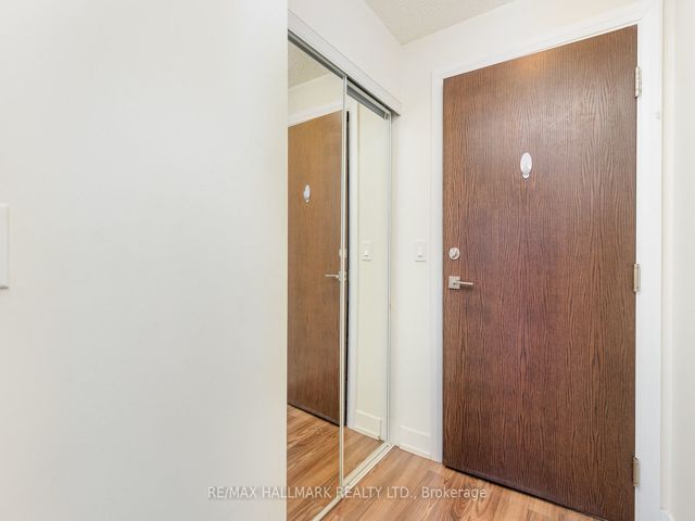 1205 - 6 Eva Rd