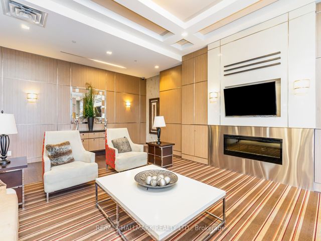1205 - 6 Eva Rd