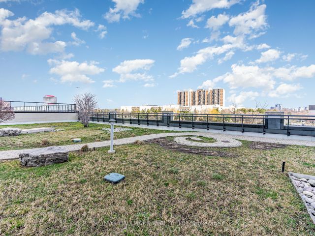 1205 - 6 Eva Rd