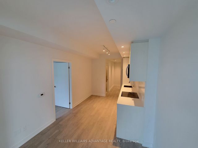 2515 - 1926 Lake Shore Blvd W