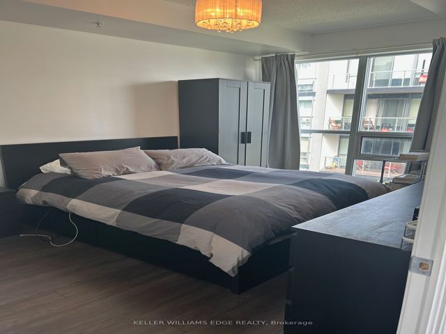 1023 - 15 James Findlay Way