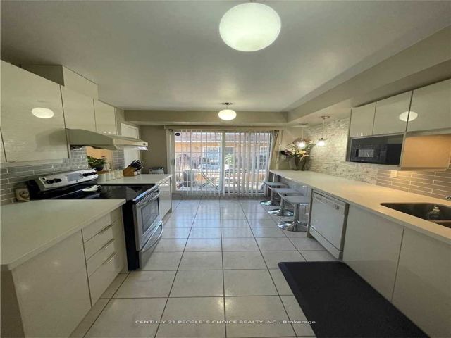 308 - 68 Sidney Belsey Cres
