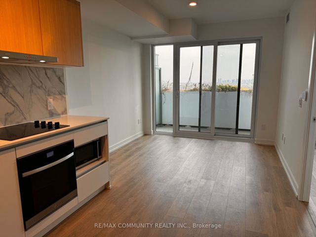 1136 - 1100 Sheppard Ave W