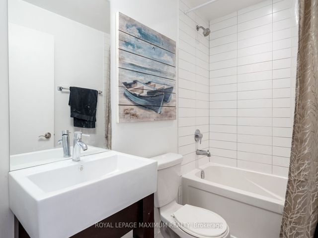 1503 - 840 Queens Plate Dr