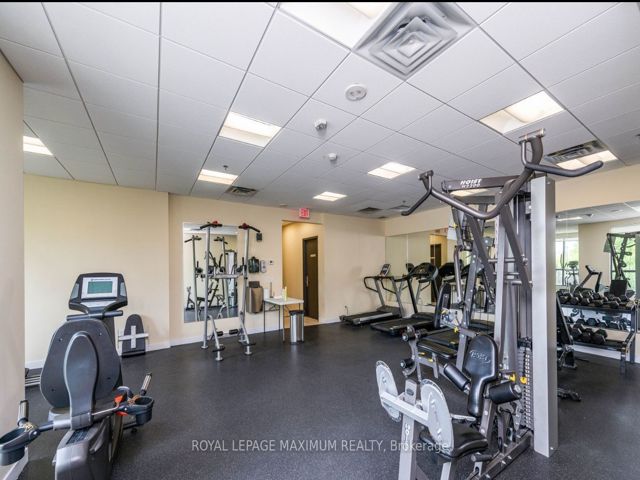 1503 - 840 Queens Plate Dr