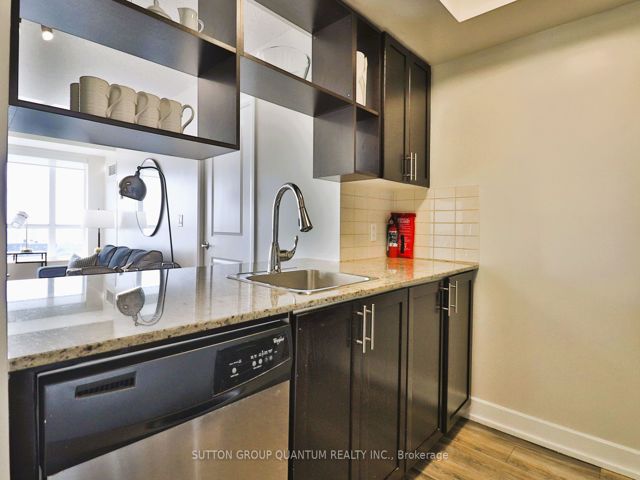 1807 - 6 Eva Rd