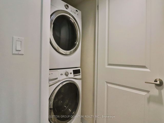1807 - 6 Eva Rd