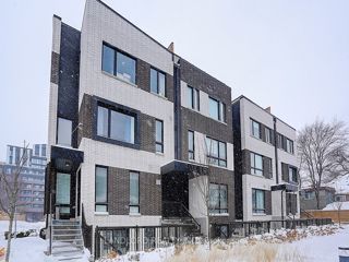 TH13 - 30 Ed Clark Gdns