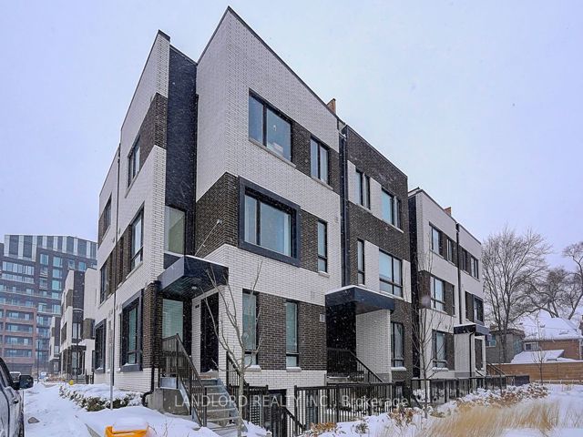 TH13 - 30 Ed Clark Gdns