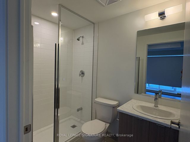 209 - 125 Canon Jackson Dr