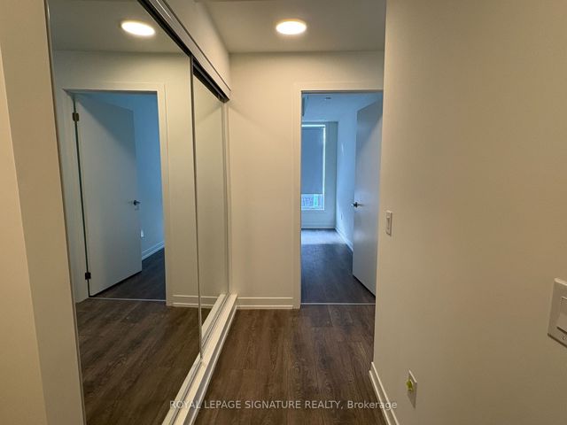 209 - 125 Canon Jackson Dr