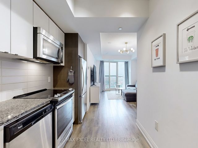 2505 - 9 Valhalla Inn Rd