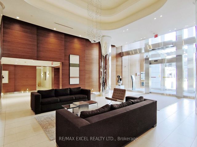 2505 - 9 Valhalla Inn Rd