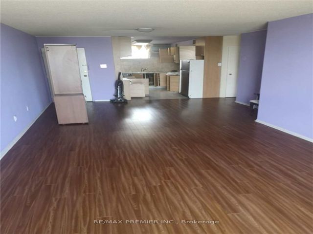 827 - 4645 Jane St