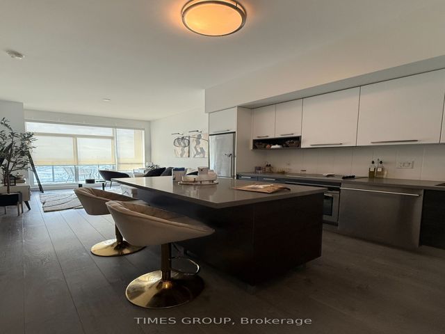3004 - 36 Park Lawn Rd