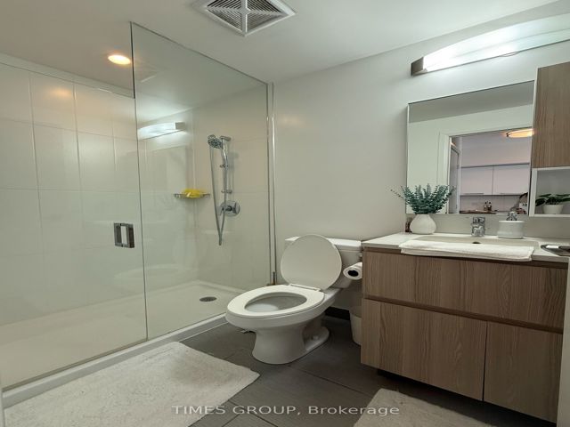 3004 - 36 Park Lawn Rd
