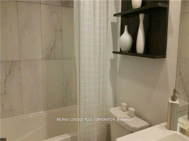 327 - 80 Marine Parade Dr