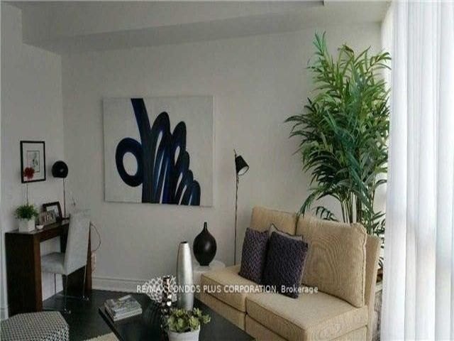 327 - 80 Marine Parade Dr