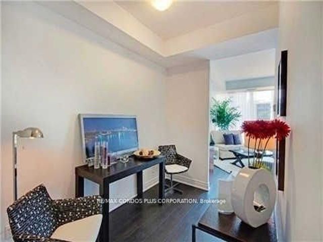 327 - 80 Marine Parade Dr