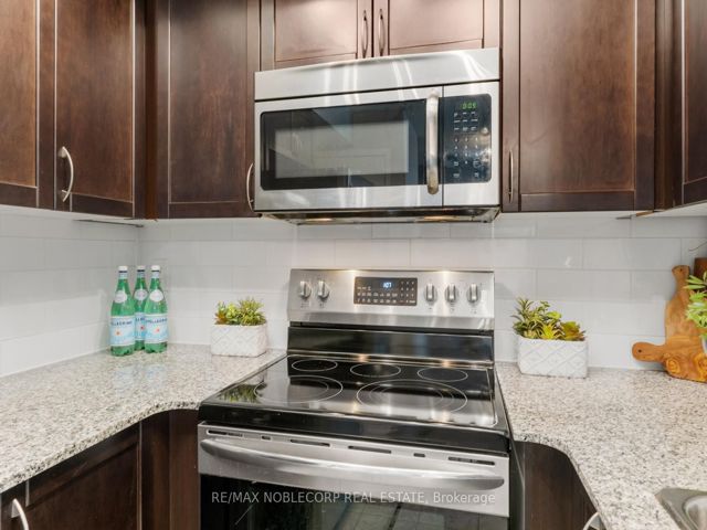 113 - 812 Lansdowne Ave