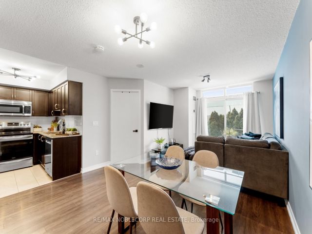 113 - 812 Lansdowne Ave